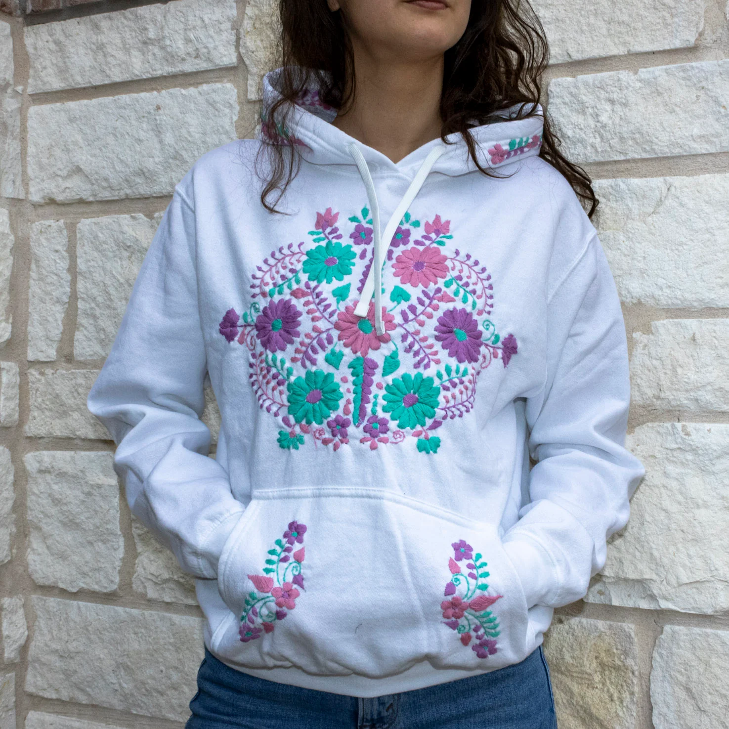 Chilac Floral Embroidered Pullover Hoodie - Image 13