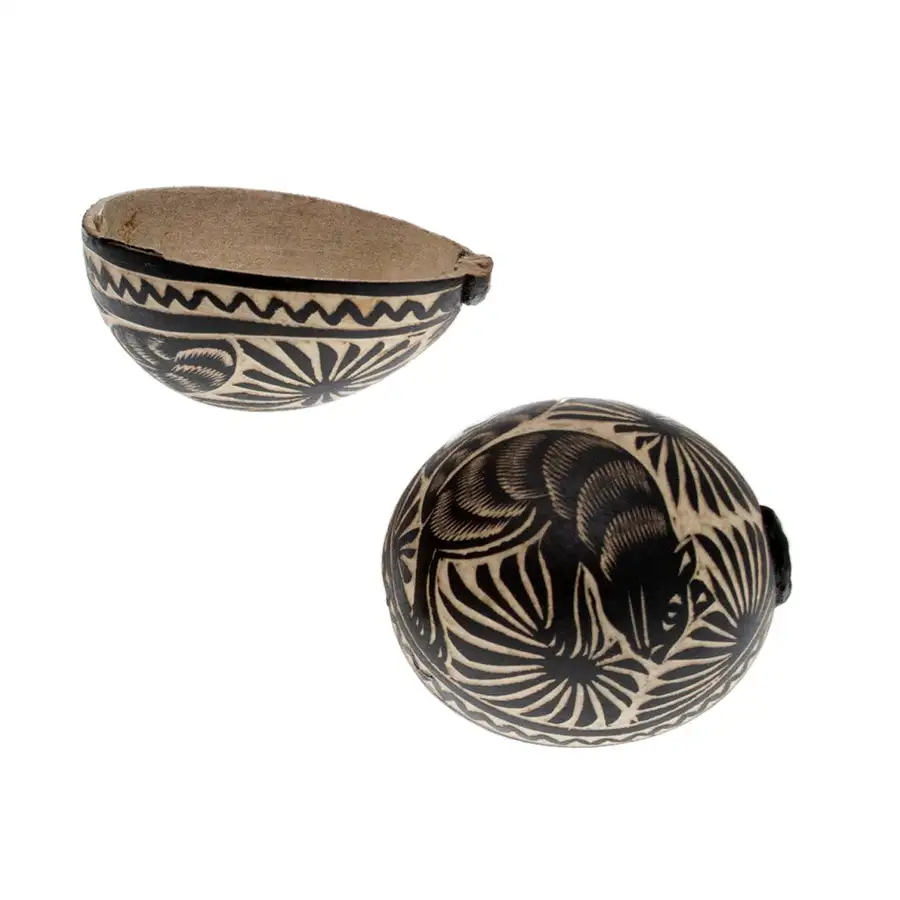 Hand-Carved Mezcal Gourd, or Jícara with Natural Base - Image 11