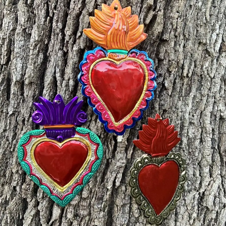 Large Mexican Crown Milagro Tin Hearts - Image 7