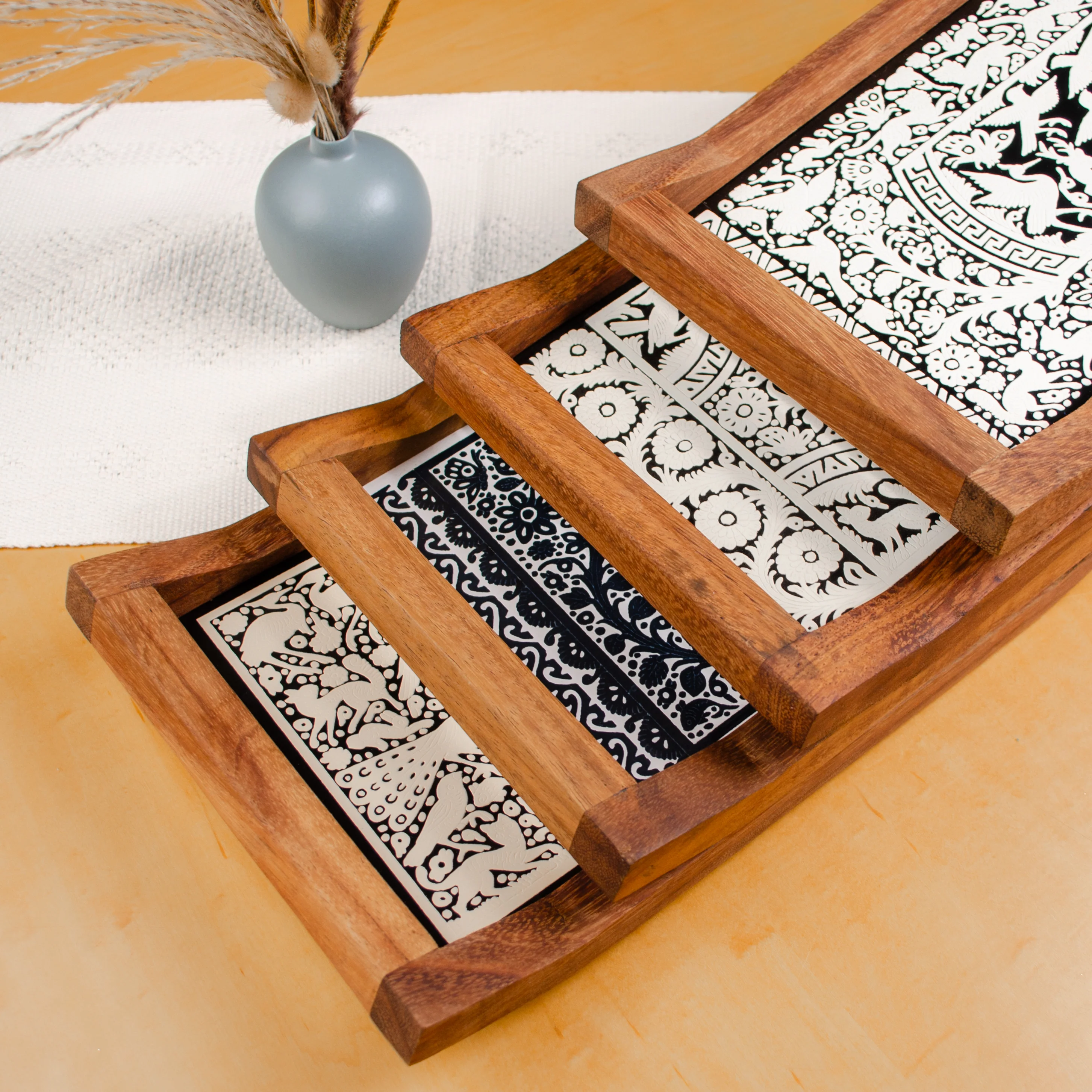 Small Olinalá Parota Solid Wood Serving Tray - Image 3
